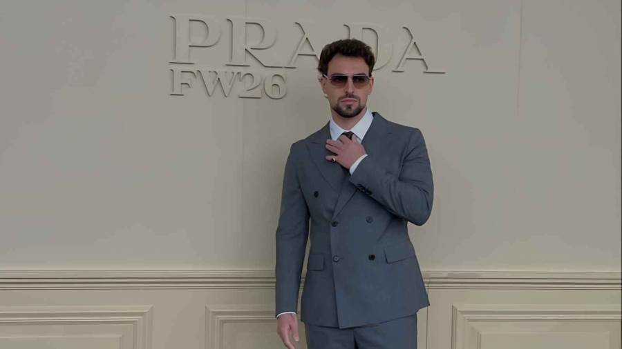 Prada تختار سانت ليفانت وجهاً جديداً لها