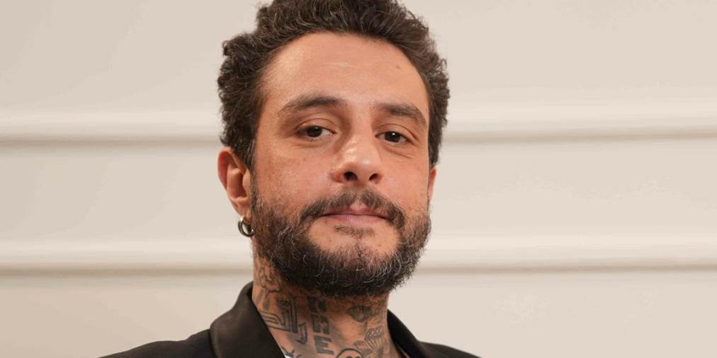  أحمد الفيشاوي عن معاناته بعد وفاة والدته: "بحاول ما انتحرش" 