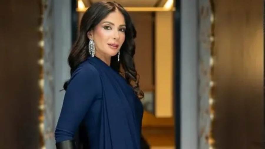  منى زكي تصدر بيانا للرد على أخبار الحجز على أموالها