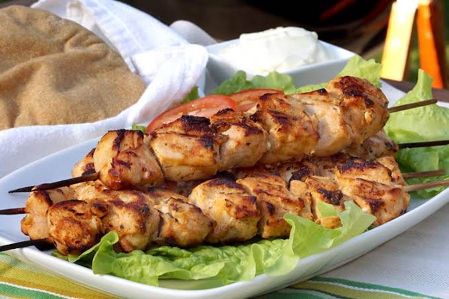 طريقة عمل شيش طاووق بتتبيلة مميزة