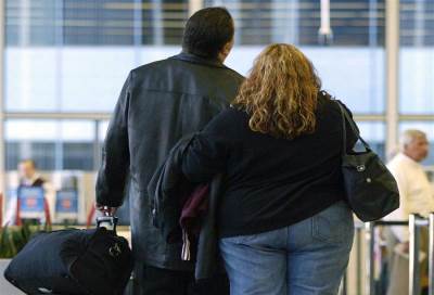 لأنهم يؤمنون بأن الحياة مليئة بالبهجة .. حُب البدناء  يبدأ من النظرة الأولى