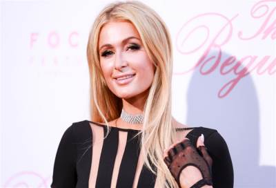 رغم معاناة صديقتها .. باريس هيلتون تحتفل مع طليق بريتني سبيرز