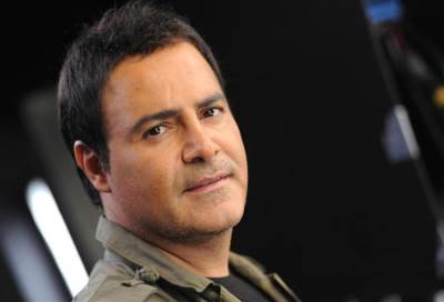 الحلاني يرفض التعليق على اتهامات زوجته له بالخيانة 