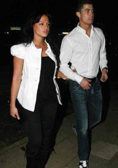 كشف علاقتها بـ"راموس" .. انفصال كريستانو رونالدو عن صديقته "اللعوب"