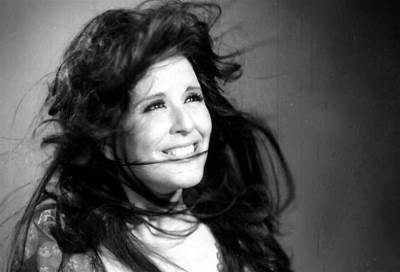 " الشوان " الجاسوس المصري الشهير يؤكد زواجه من سعاد حسني سراً وعائلتها تنفي