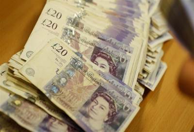 مليونا استرليني مقابل ظهور كيلي مينوغ في حفل افتتاح أسطوري لفندقي بدبي بـ 16 مليون إسترليني