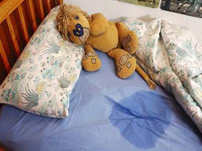 تسرب البول لا إرادياً .. مشكلة شائعة وأسبابها متعددة