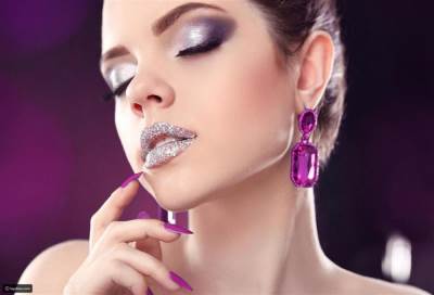 لمسات لامعة .. لطلة جذابة متلألئة