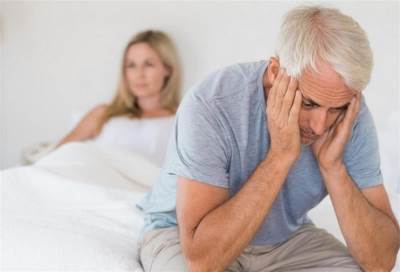 النشاط الجنسي عند تقدم العمر .. ممارسته تقلل من ضعف الانتصاب
