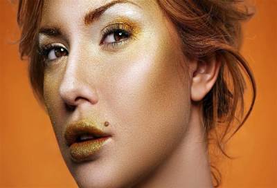 ما يجب أن تعرفيه عن  " الشامة أو حبة الخال" في سطور