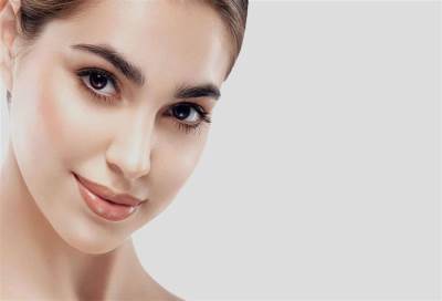 عمليات ترميم حجيرات دهنية تحت الخدود تعالج مشاكل الخدود