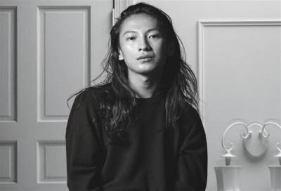 ألكسندر وانج يفوز بليلة «ستيلا» .. لتجديده مفهوم الملابس «الاسبور»