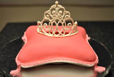 أول فتاة مسلمة تنافس على لقب ملكة جمال فرنسا