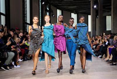 تقرير خاص عن نجاحات وانتكاسات الموضة في عام 2009