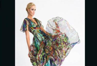 عدي شاكار .. مصمم أزياء عراقي تعشقه نجمات هوليوود