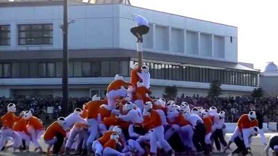 البوتاوشي .. رياضة يابانية بلا رحمة ولا قوانين .. والهدف إسقاط عمود رياضة 