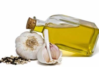 زيت الثوم .. دواء ناجح لتقليل الضرر الناجم عن النوبات القلبية