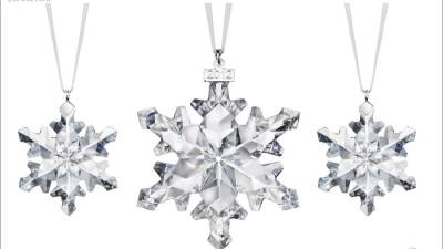 Swarovski يحتضن الباستيل الناعم خلال مجموعته الخاصة لعيد الام 2012