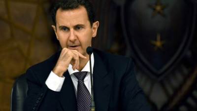 أشتباك بين مضيفتي طيران في الجو بسبب بشار الأسد