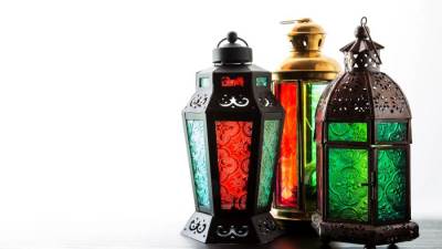 فانوس رمضان  2012 ثورة وميدان .. وصور للشهداء!!