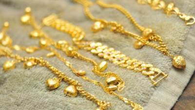  كيفية تنظيف المصوغات الذهبية والفضية