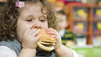  دراسة: الأطفال البدناء أقل قدرة على التذوق