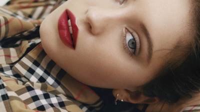 مجموعة Burberry Lip .. شفاهك بنكهة مخملية