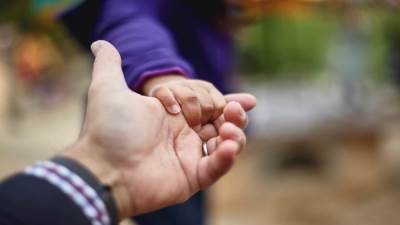 كن الطبيب النفسى لأطفالك تحافظ على اتزانهم