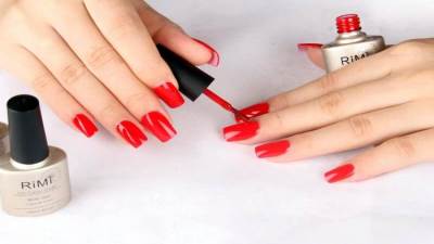 للمشاغبات فقط : طلاء الأحمر الجديد من ESTÉE LAUDER