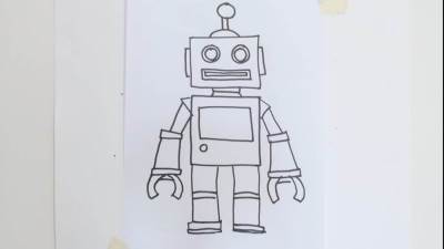 طالبة مصرية عمرها 14 عاماً تخترع انسان آلى