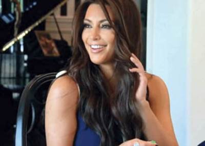 كيم كاردشيان وزوجها هامفريس يتوصلان لتسوية للطلاق