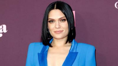 إرغام جيسي جاي علي دفع مليون جنيه إسترليني لمدير أعمالها السابق