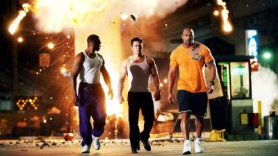 فيلم Pain & Gain يتصدر قمة إيرادات شباك التذاكر الأمريكي ويطيح بفيلم Oblivion من علي القمة
