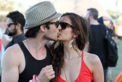 رؤية نينا دوبريف وهي تبكي علي إنفصالها عن إيان سومرهالدر