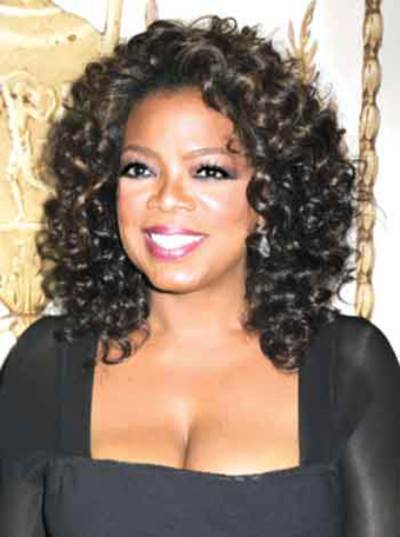 أوبرا وينفري تتبرّع بـ 12 مليون دولار