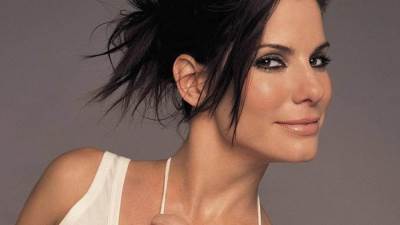 ساندرا بولوك تعترف بأن إنهيار زواجها حطم قلبها