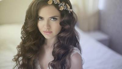 احصلي على شعر مموج بدون حرارة