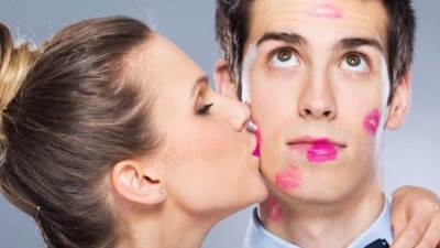 حقائق وطرائف لم تعلميها من قبل عن القبلات