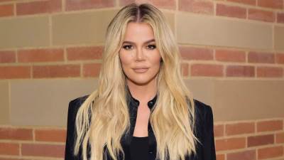 كلوي تهزم إطلالة شقيقتها كيم كارداشيان بفستانها القصير