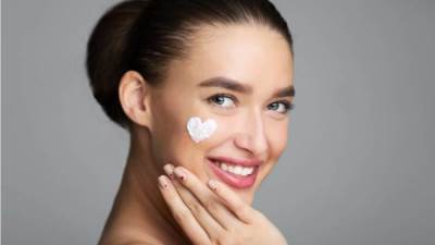 طرق بسيطة للتغلب علي التجاعيد والهالات السوداء