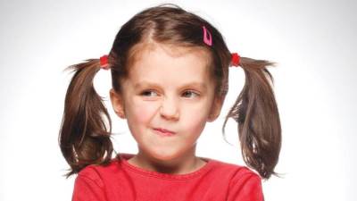 الاستقلالية والتحفيز .. أهم وسيلتين للتغلب على عناد طفلك