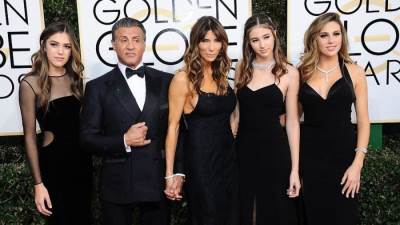 نجمات هوليوود يعصفن حفل "غولدن غلوب" بالأبيض والأسود