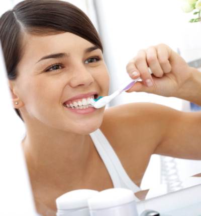 معجون أسنان رائع وطبيعي من الألوفيرا اصنعيه بنفسك