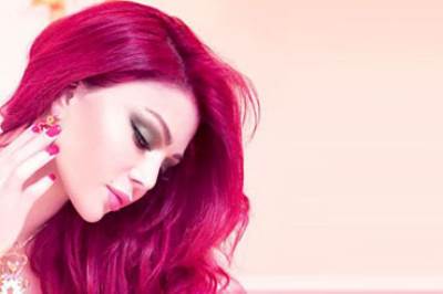 موقف محرج لهيفاء في عزاء حسين الإمام