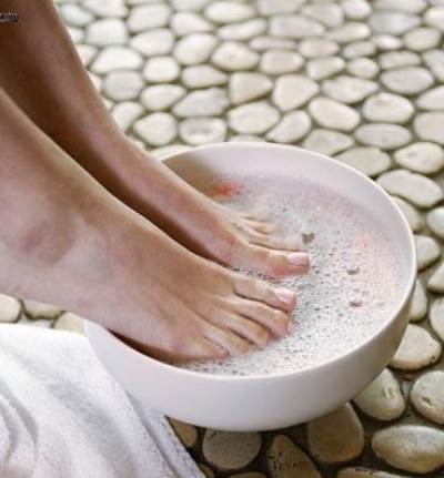 انتبهي للخطر الكامن في صالونات الأظافر