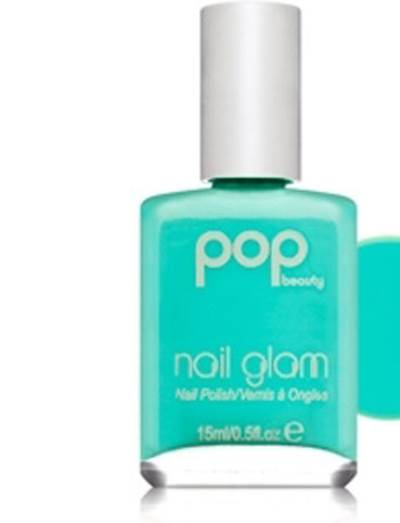 باقة ملفتة من طلاء الأظافر التركواز لهذا الصيف