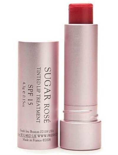 بالصور ..  أساسيات يجب أن تتواجد بحمام المرأة العاملة