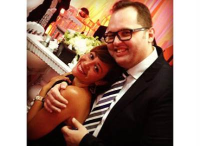 شاهد صورة منة شلبي التي أثارت الجدل! وهى فى احضان ابن محمود عبدالعزيز