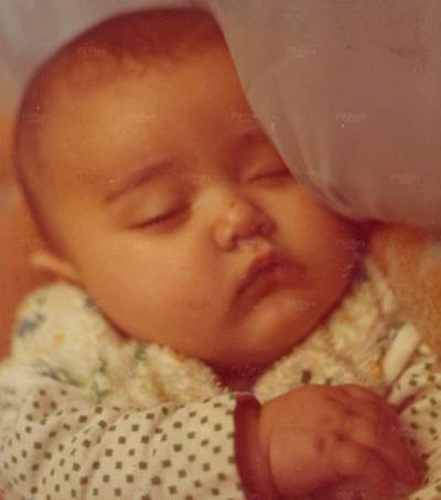 شاهد صورة راندا البحيري وهي طفلة رضيعة