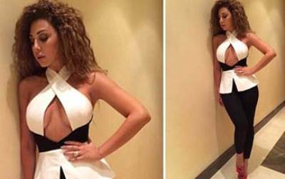  ميريام فارس أنيقة وجريئة تُشعل الجمهور والمواقع باطلالة جديدة 